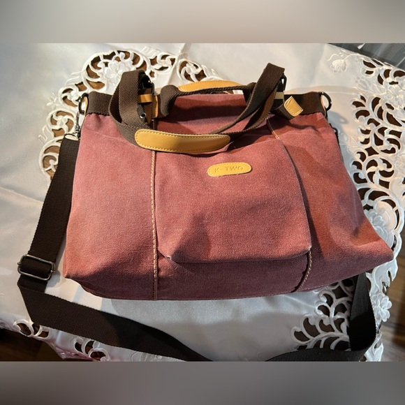 K-Two BNWOT Massenger shoulder or crossed body purple canvas bag. Cute style. - Picture 5 of 11